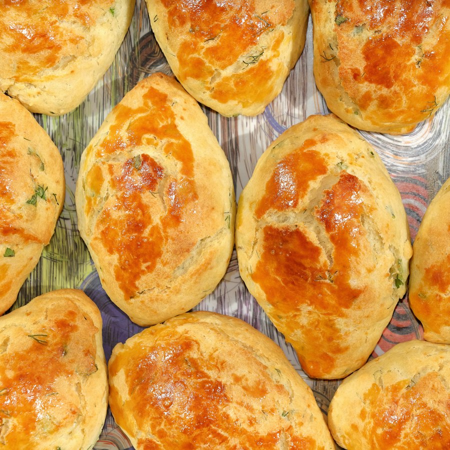Fırından çıkmış yumurtalı keteler